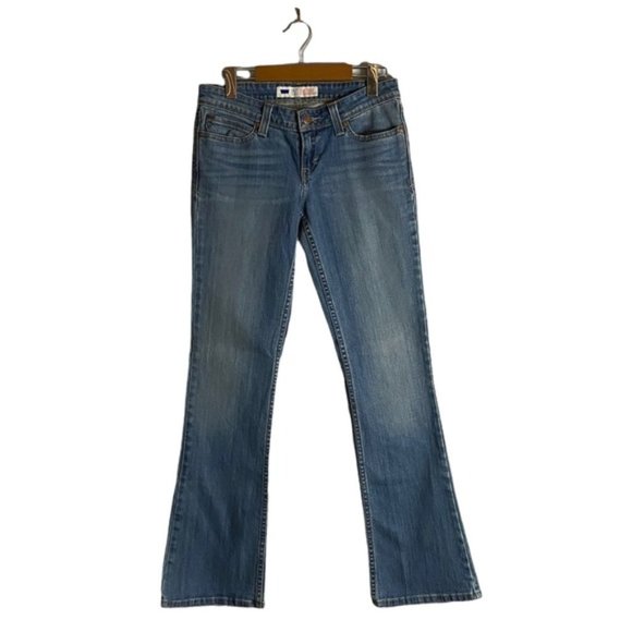 Levi's Women's Light Wash Demi Curve Bootcut Denim Jeans - Picture 1 of 9